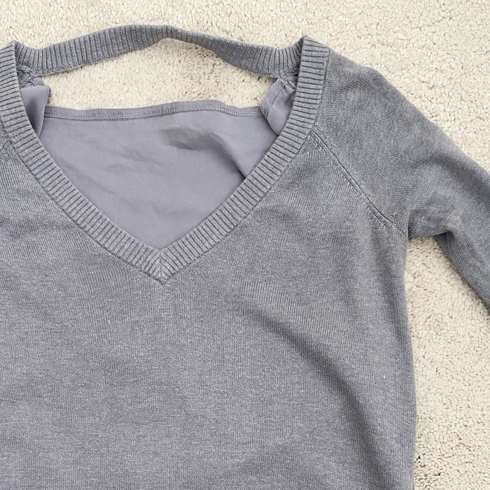 Lululemon Unity Pullover Size 2 - Picture 10 of 16